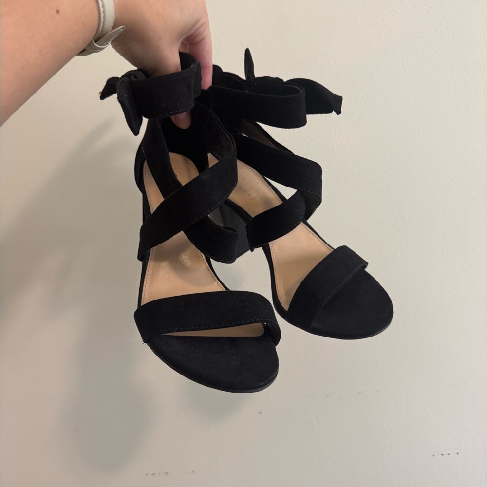 LC Lauren Conrad Black Strappy Heels